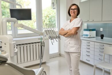 Dr Beata Wrona – Twoja zaufana dentystka w nowoczesnej klinice w Mielcu